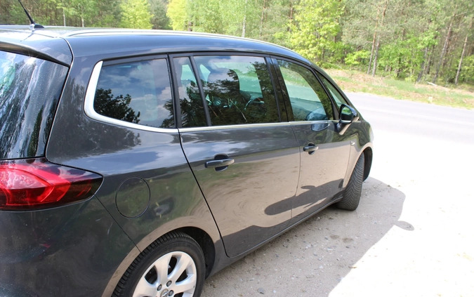 Opel Zafira cena 53000 przebieg: 127000, rok produkcji 2015 z Olsztyn małe 92
